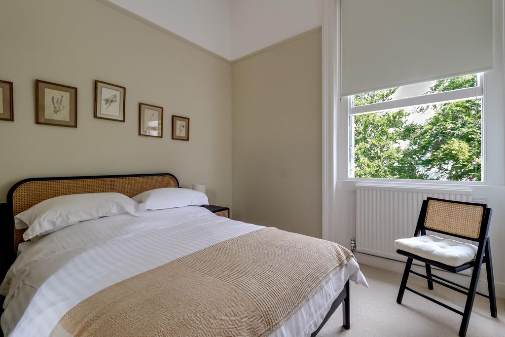 Additional image 17 of 3 bed flat for saleMontpellier Grove, Cheltenham, Gloucestershire GL50
