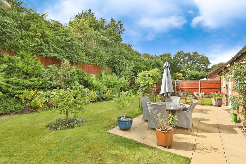 Property photo 3 of 17