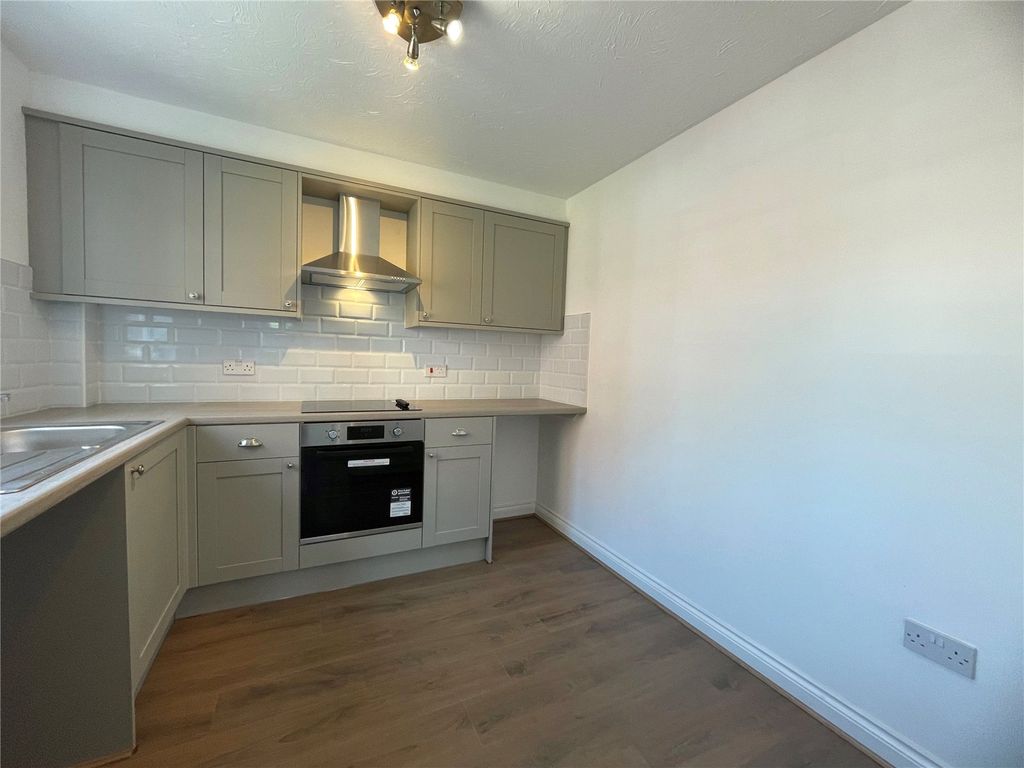 Property photo 3 of 13 Breakfast Kitchen
