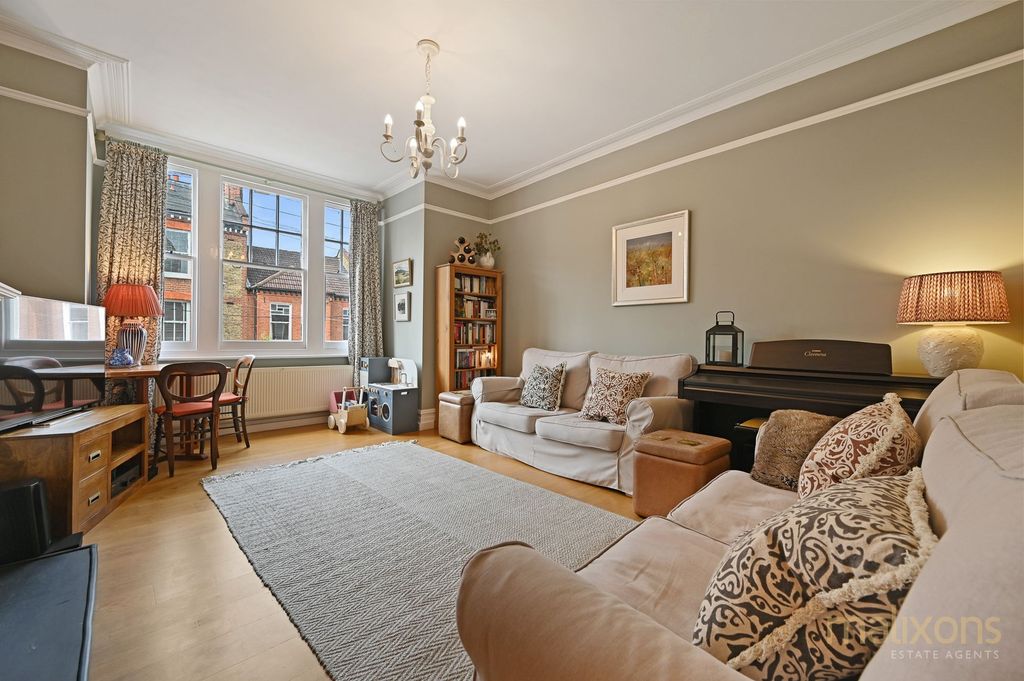 Property photo 2 of 11