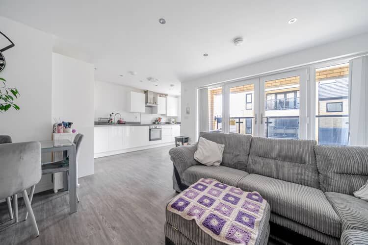 Property photo 3 of 9