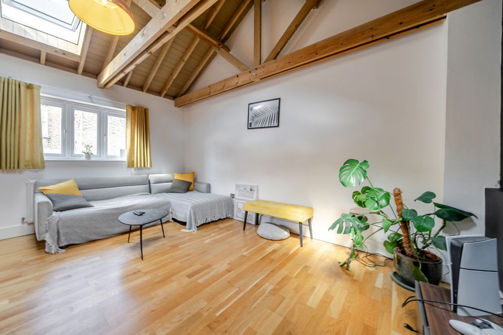 Property photo 2 of 20 1494129-10-6A6c82...