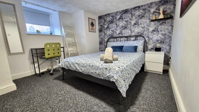 Property photo 1 of 6 1 Bed Flat To Rent Upper Brook Street, Manchester M13