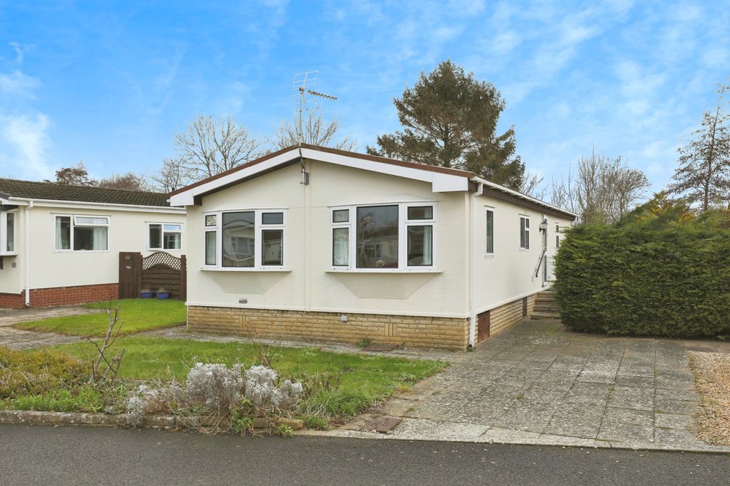 Property photo 1 of 17 Photography