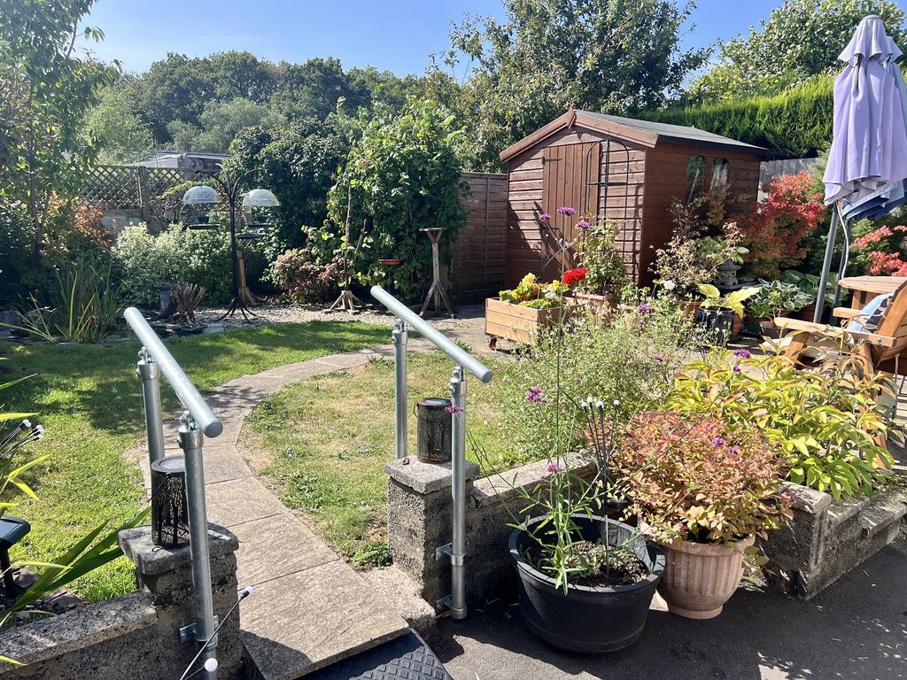 Property photo 2 of 20 Garden
