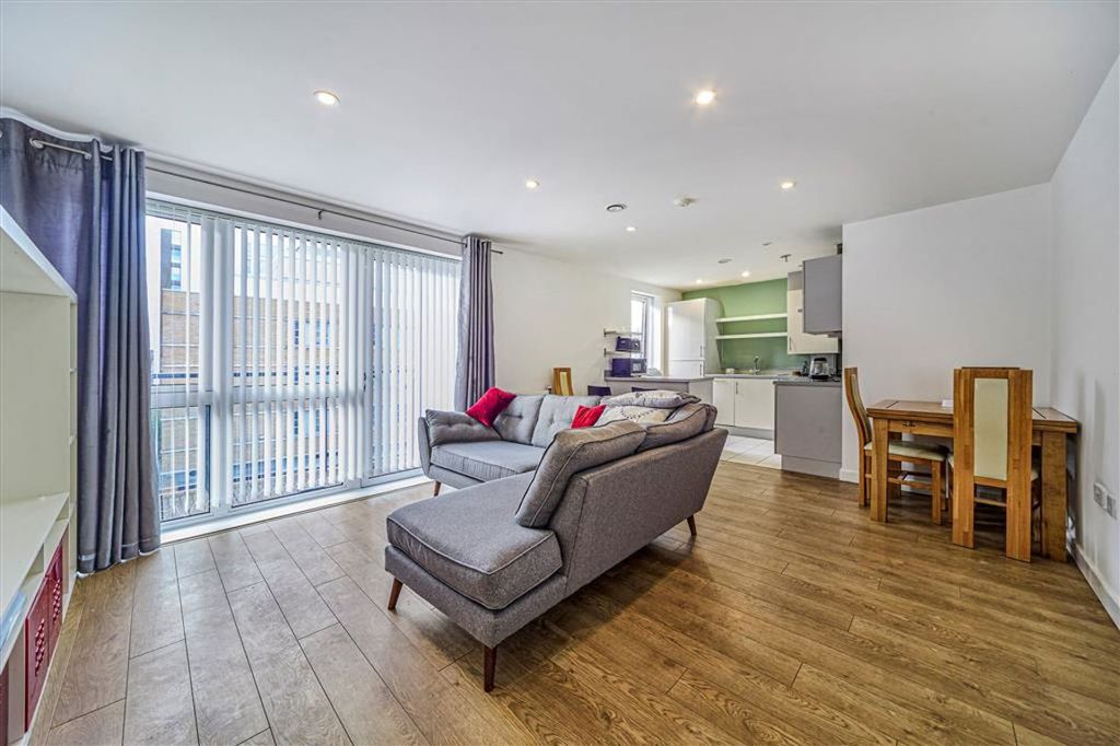 Property photo 2 of 6