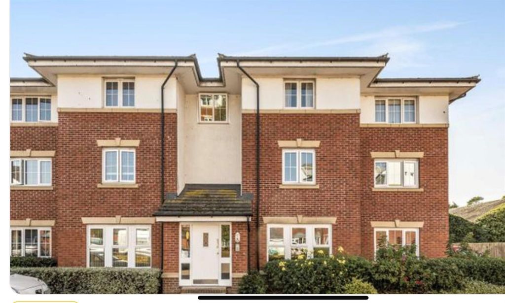 Property photo 1 of 6 Outside.Jpg