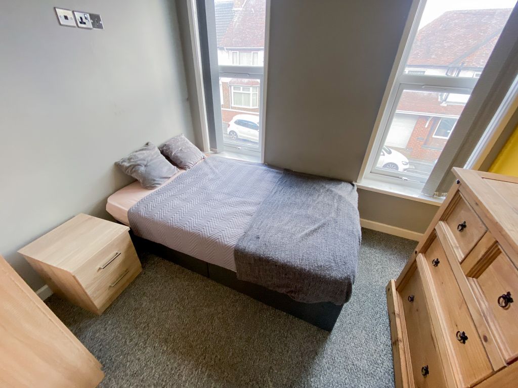 Property photo 1 of 4