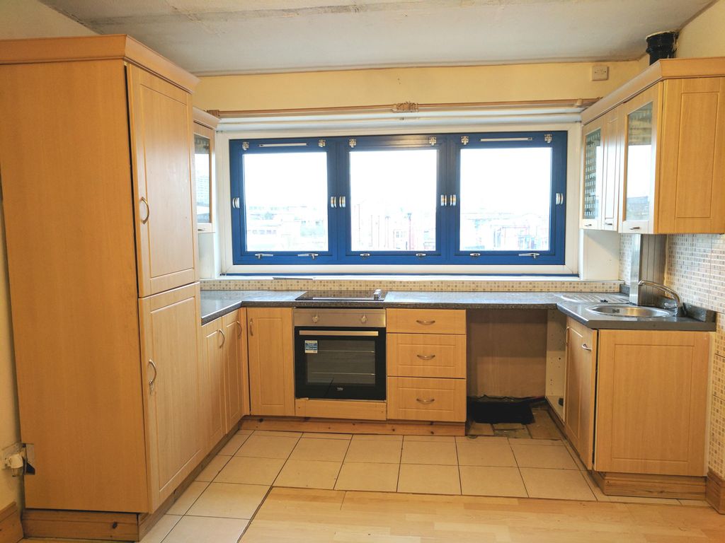 Property photo 3 of 4 Kitchen