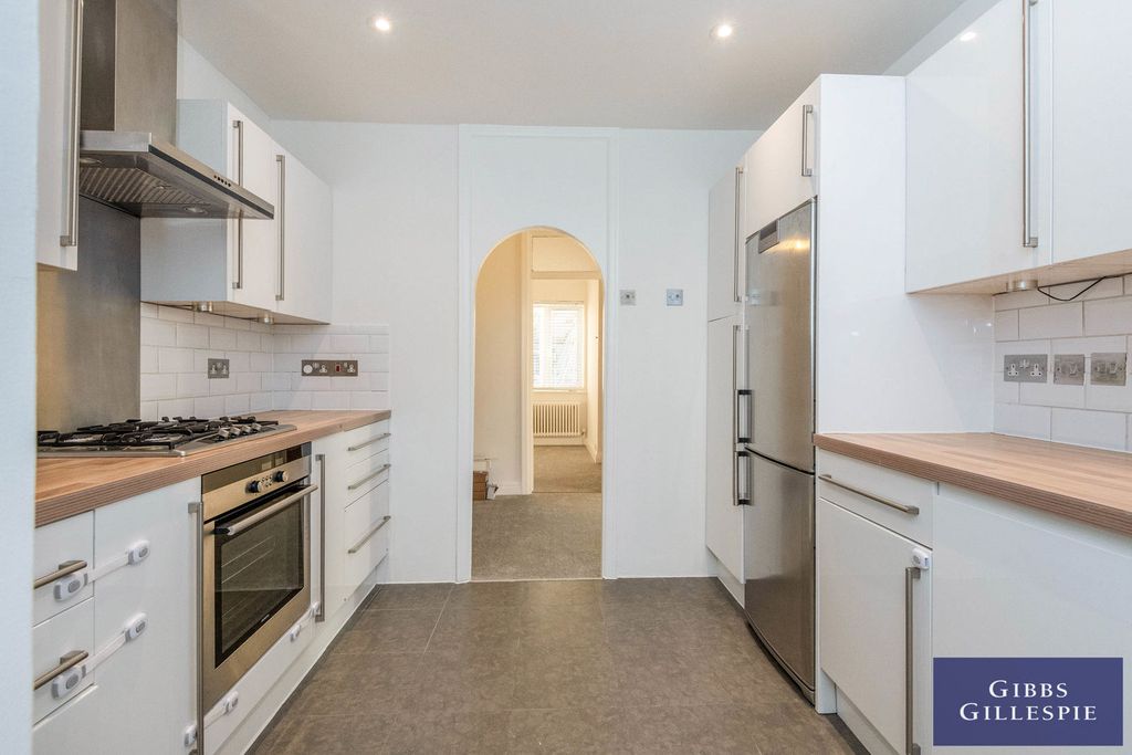 Property photo 1 of 10 Photo