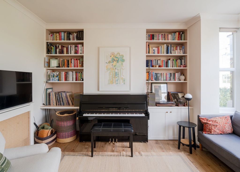 Property photo 2 of 25