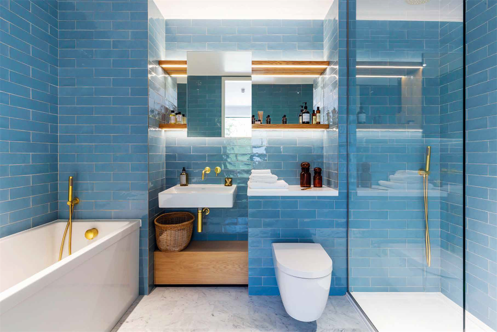 Property photo 3 of 6 Bathroom