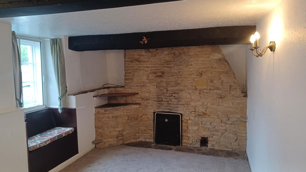 Property photo 3 of 13