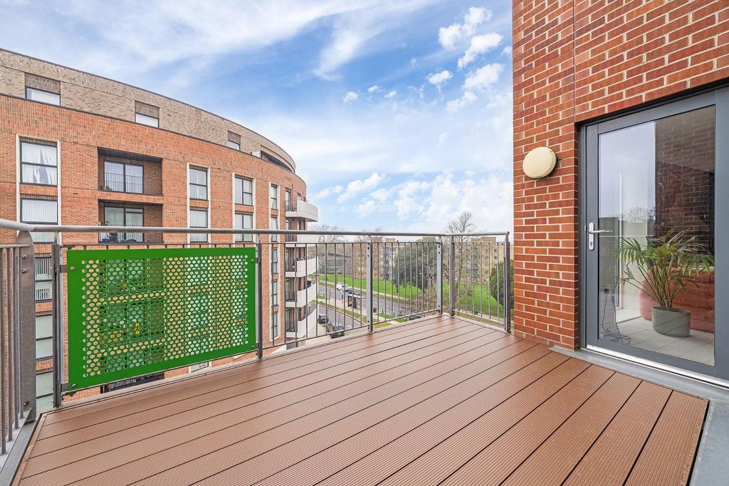 Property photo 2 of 19 Balcony.Jpg