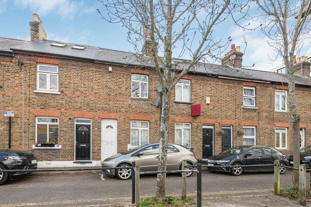 Property photo 1 of 7