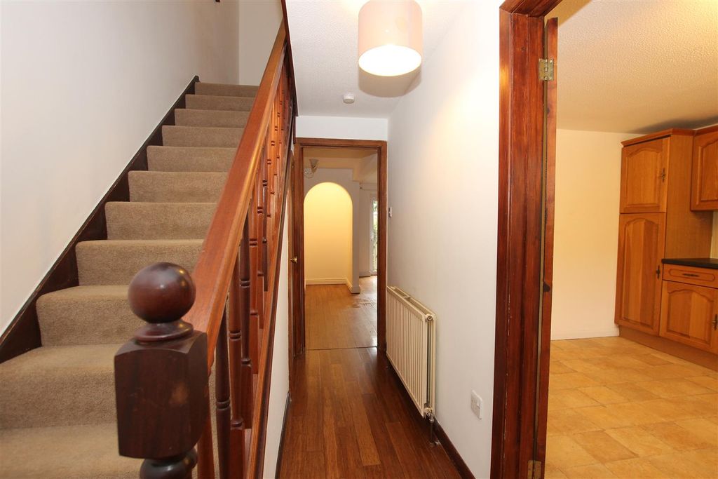 Property photo 3 of 15 Hallway