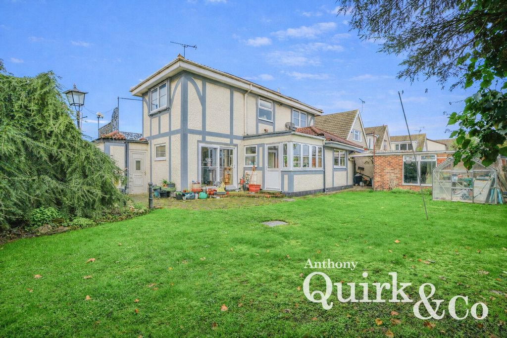 Property photo 2 of 24