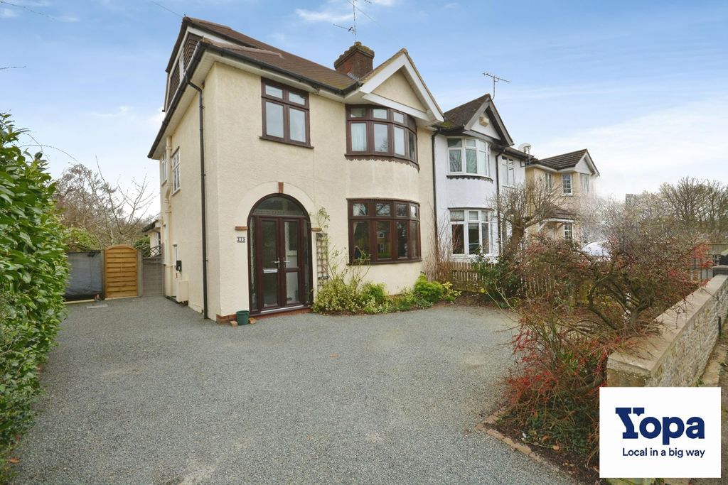 Property photo 1 of 32 Photo #1