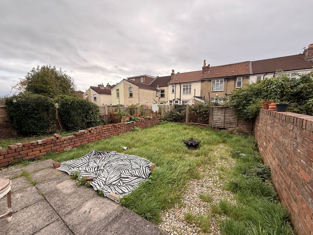 Property photo 3 of 10