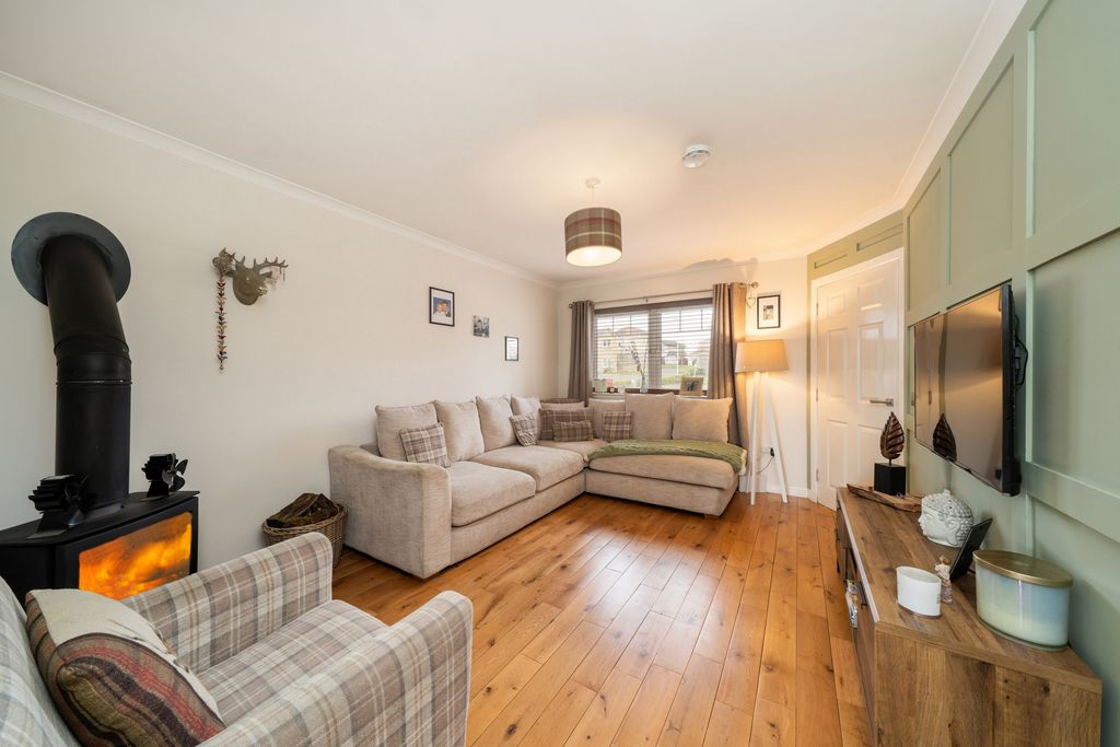 Property photo 2 of 24 Photo 5