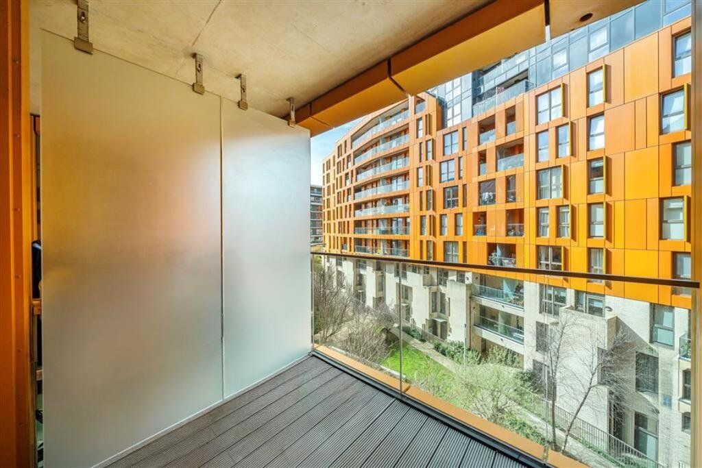 Property photo 2 of 8