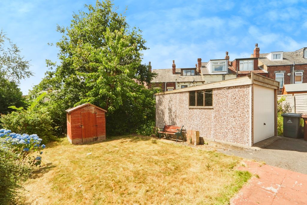 Property photo 2 of 17