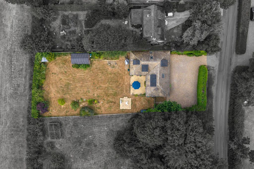 Property photo 3 of 16