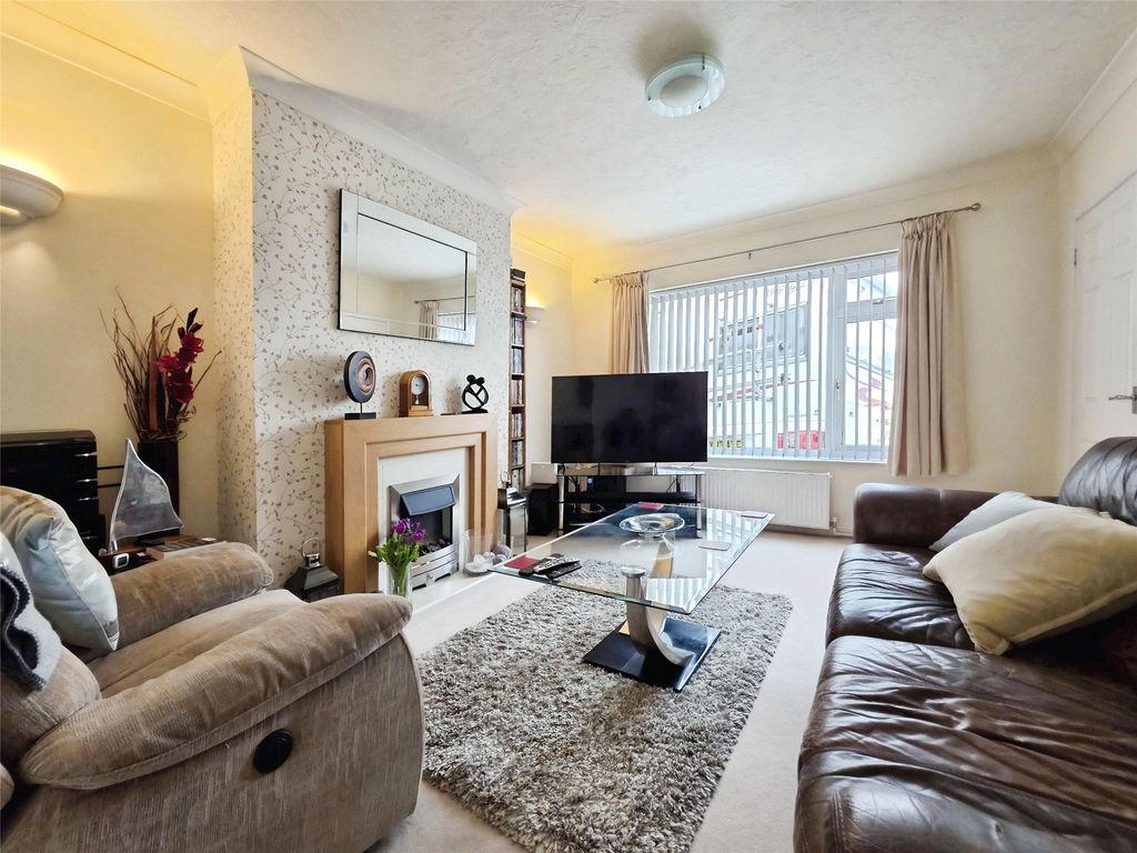 Property photo 2 of 16 Picture No. 38