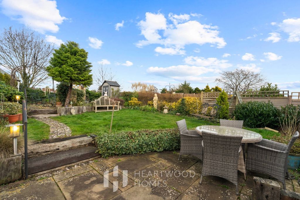 Property photo 2 of 19