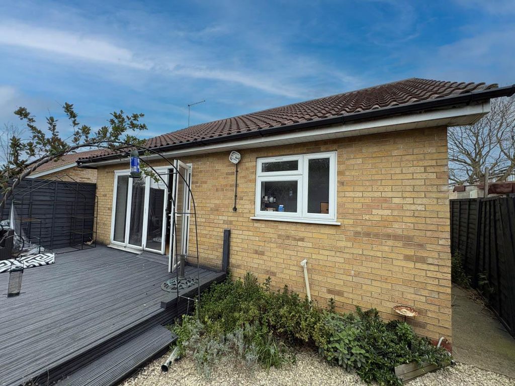 Property photo 3 of 13 0B56B366-5389-11F1-A8Fb-0242Ac110002-1140.Jpg