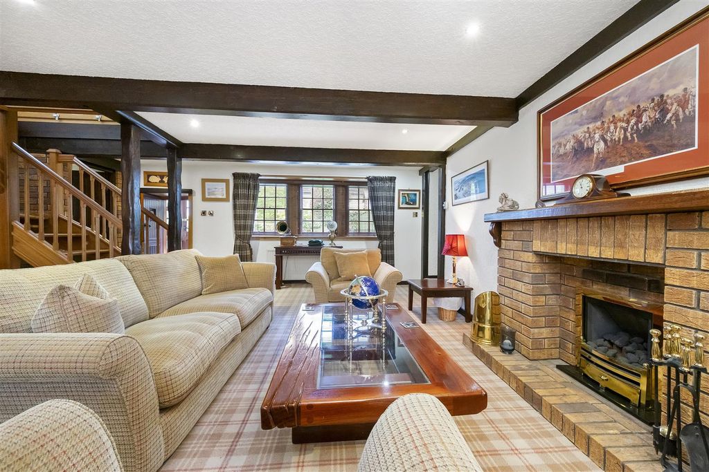 Property photo 2 of 38