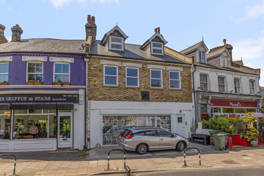 Property photo 1 of 9 Flat 2, 127A Gipsy Hill, Se27 - 10