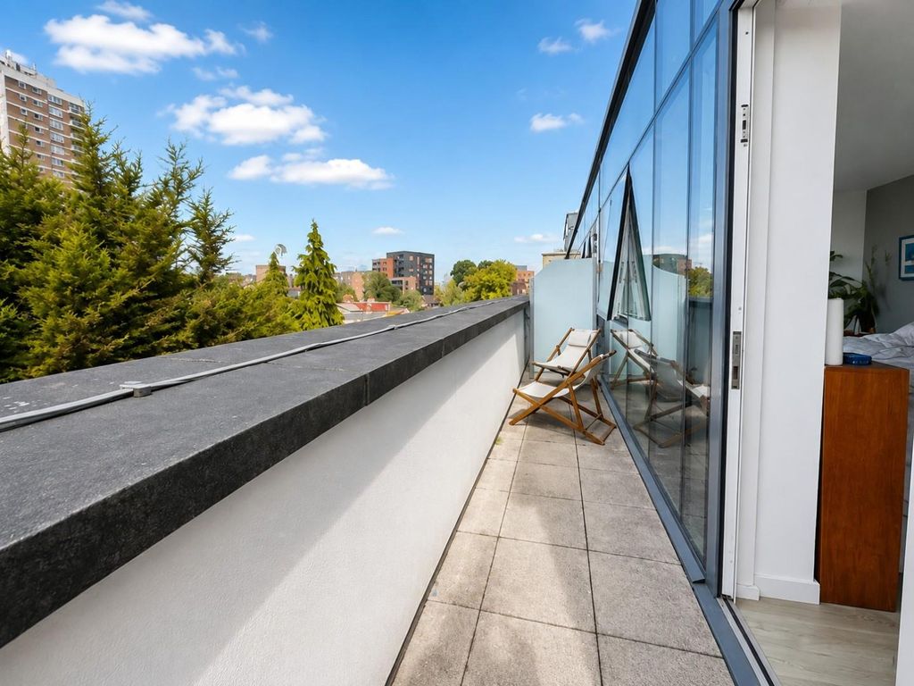 Property photo 2 of 7 Balcony 1A.Jpg