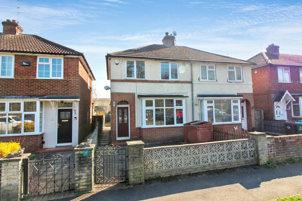 Property photo 1 of 8