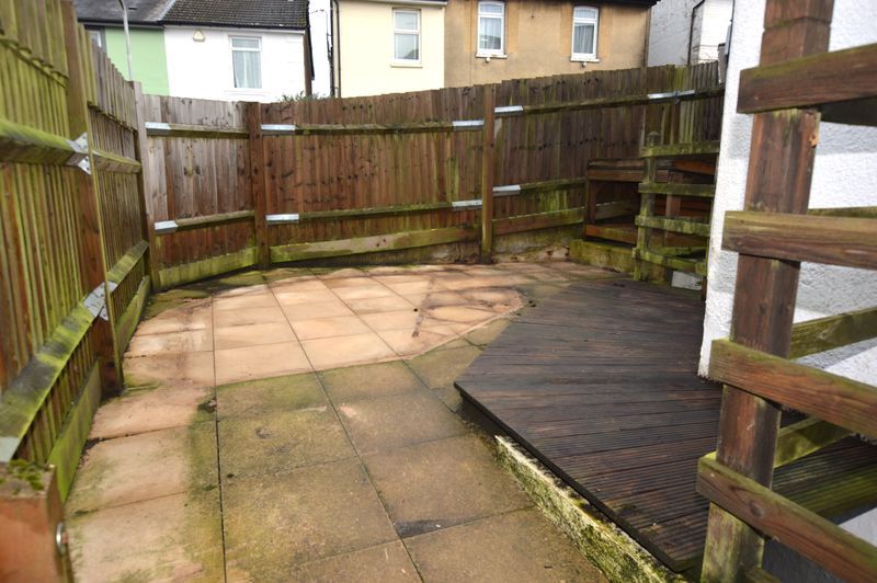 Property photo 1 of 6 Courtyard Garden