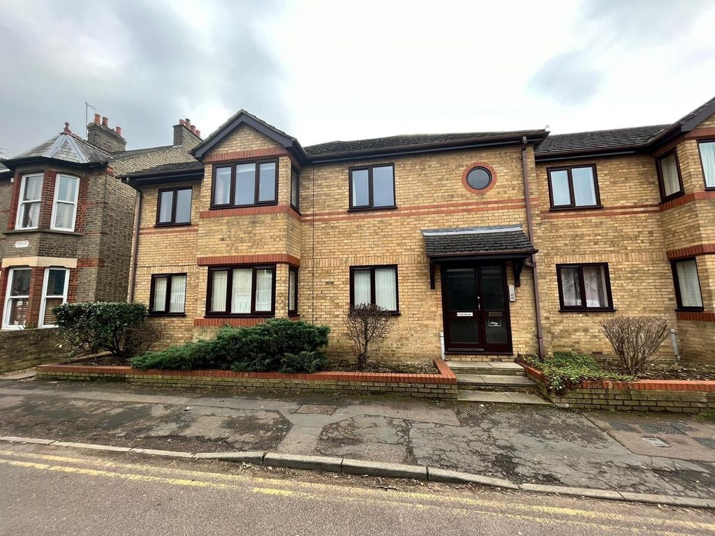 Property photo 1 of 6 Front