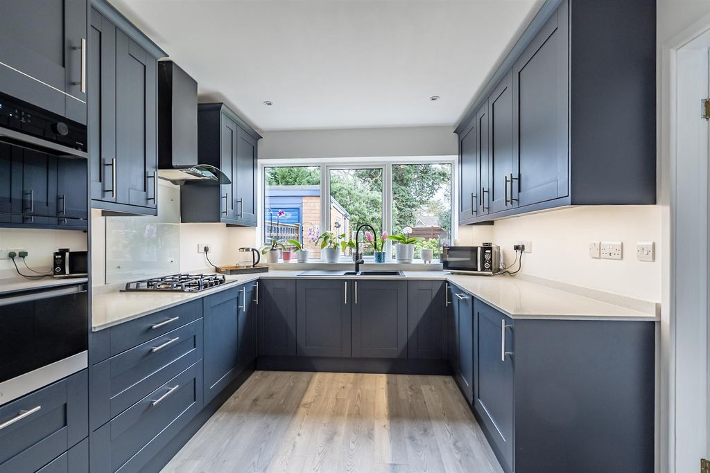 Property photo 2 of 15 Kitchen