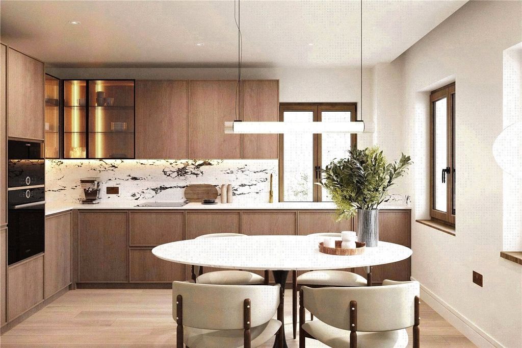 Property photo 2 of 13 Kitchen/Dining Room