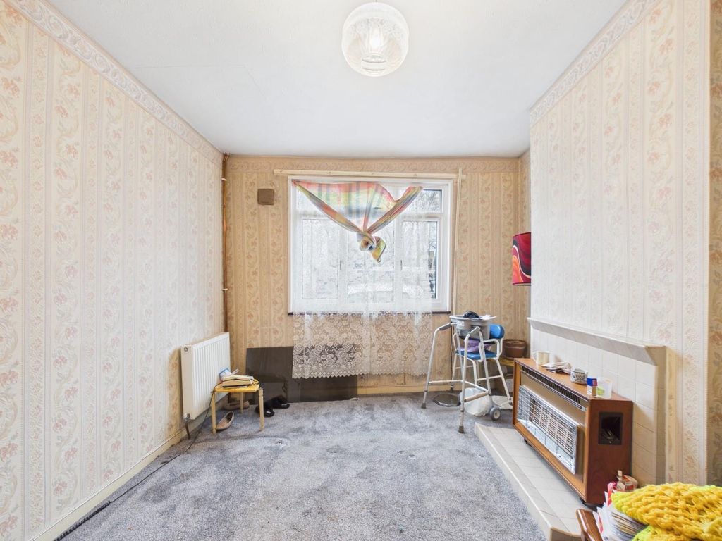 Property photo 2 of 14 Cam01530G0-Pr0388-Still003.Jpg