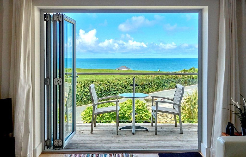 Property photo 1 of 39 Balcony/Sea View