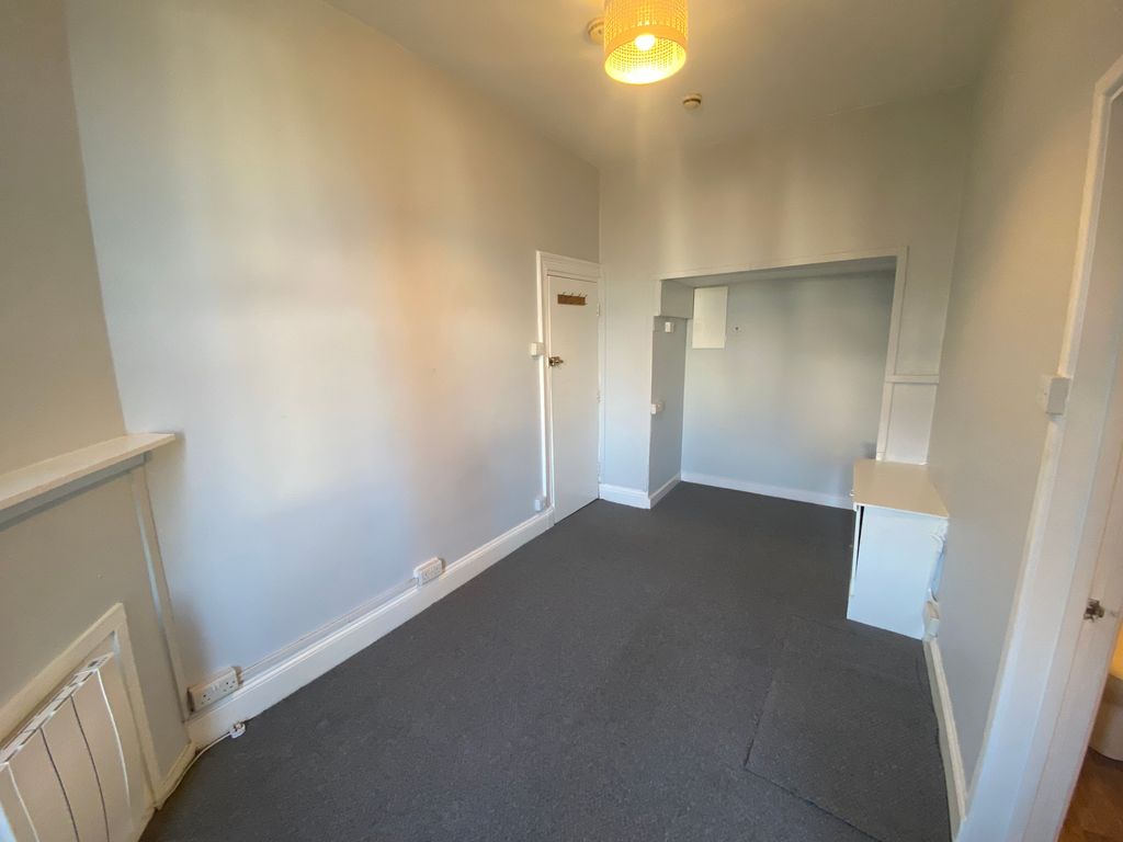 Property photo 2 of 3