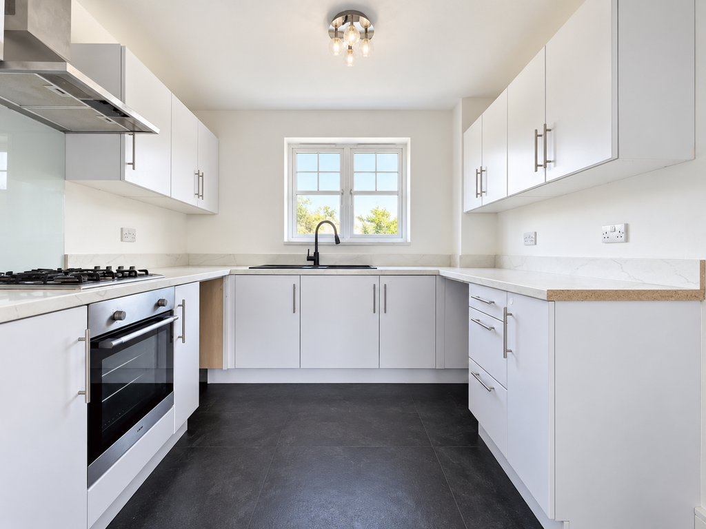 Property photo 2 of 15 Ff4Efba2-82E6-4C0C-812D-86F4Ebe471EE.Png