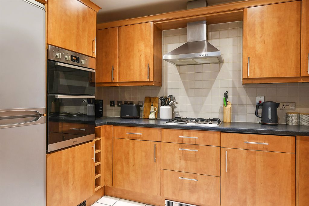 Property photo 3 of 15 Picture No. 10