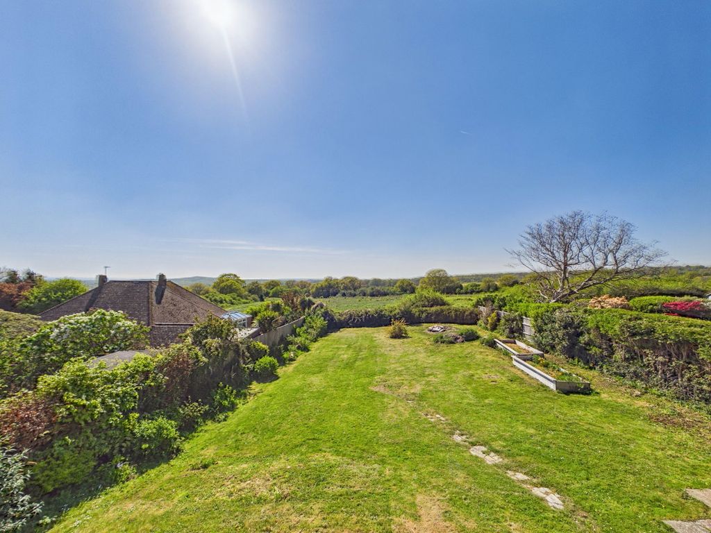 Property photo 2 of 30