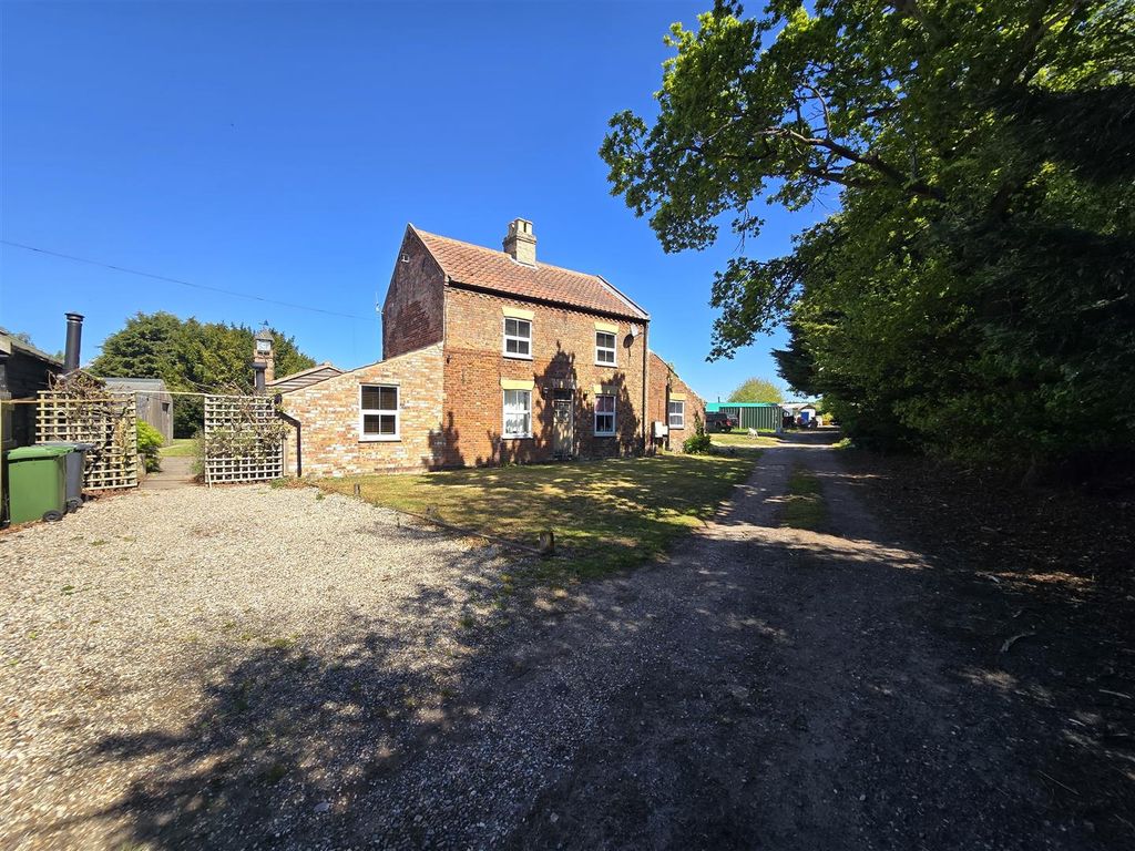 Property photo 1 of 28 Front Of House