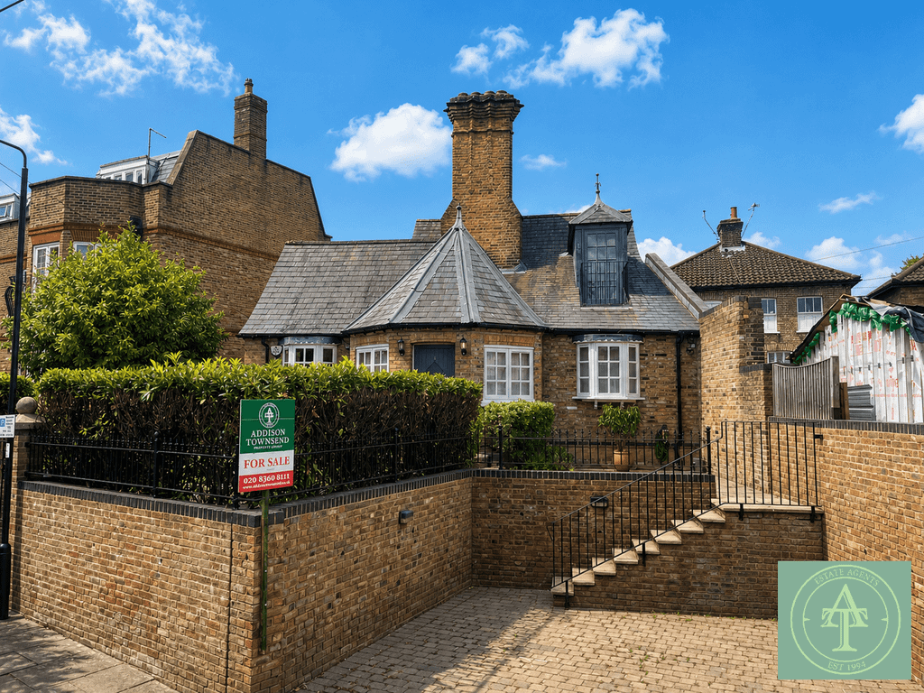 Property photo 1 of 21 Two Bedroom Cottage
