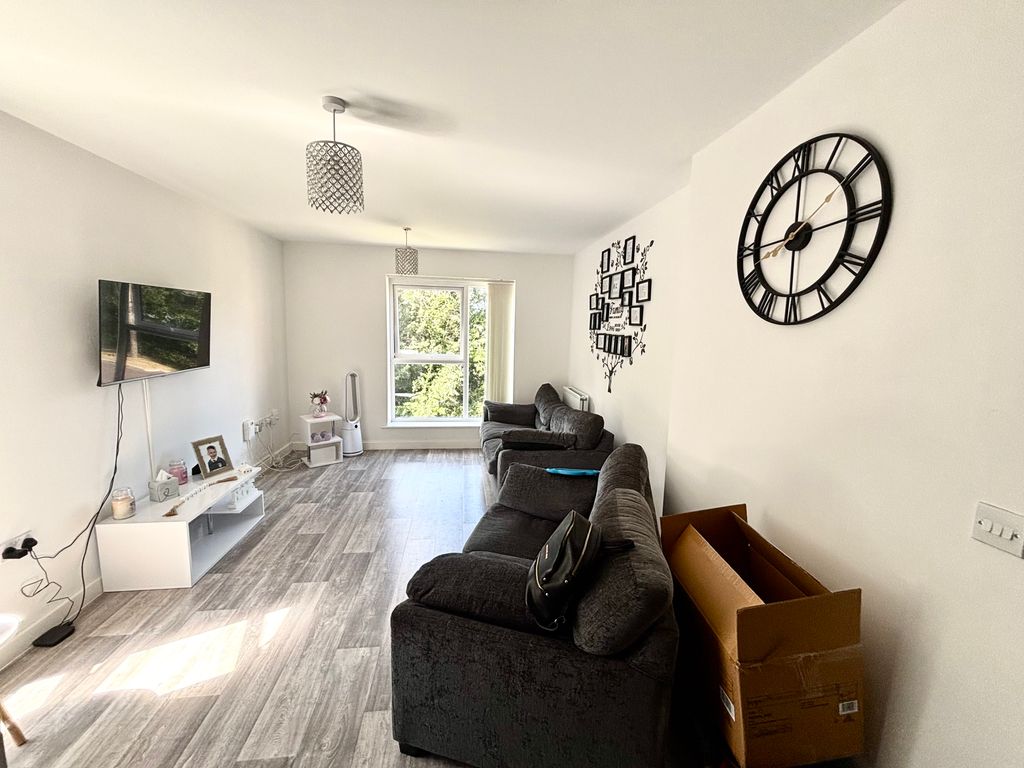 Property photo 2 of 7