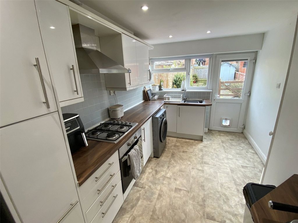 Property photo 2 of 16 Picture No. 09