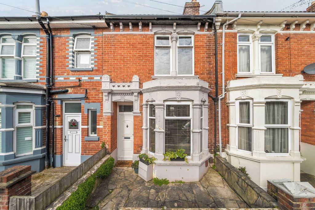 Property photo 1 of 17 1441298-22-69De0A405740c.Jpg