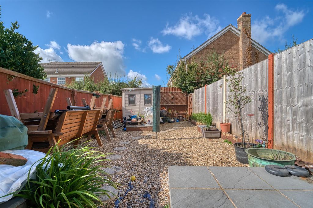 Property photo 2 of 7